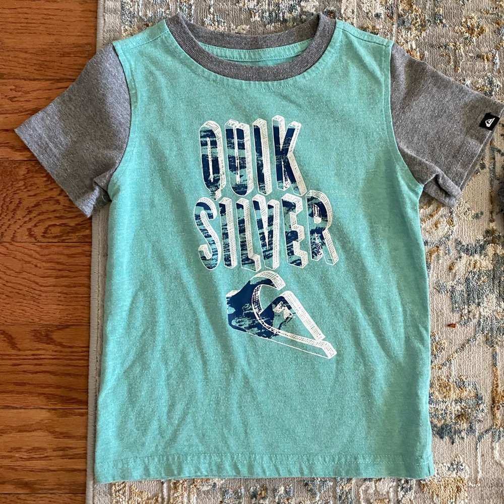 Boys size 4T Quicksilver shirt